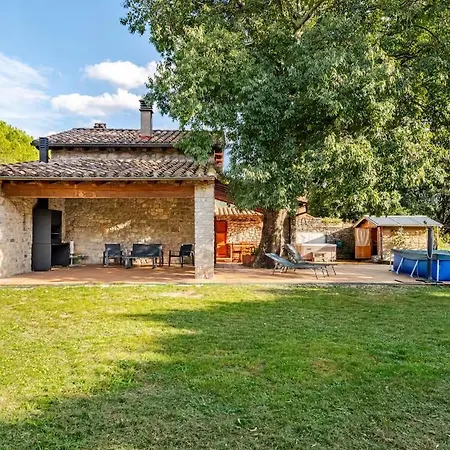 El Vilarot. La Casa De Piedra En La Naturaleza. Chalet