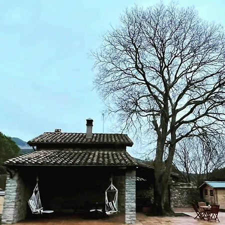 El Vilarot. La Casa De Piedra En La Naturaleza. Horská chata